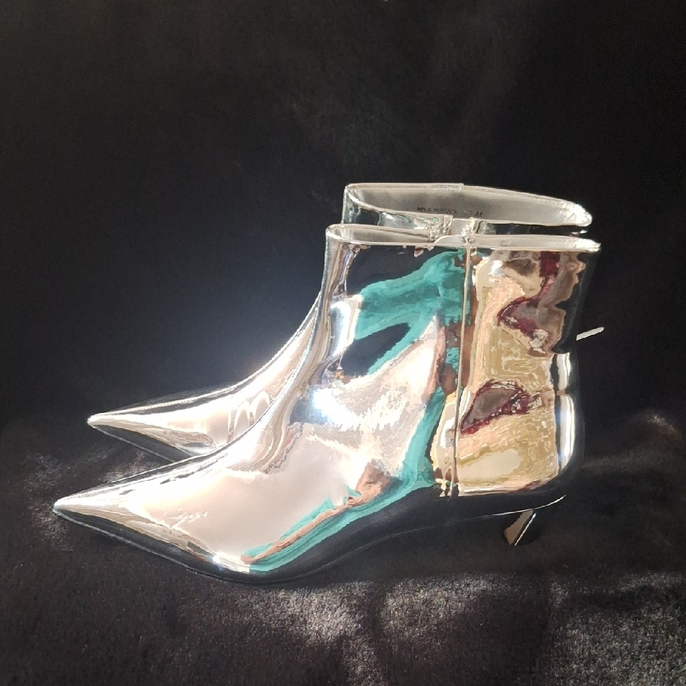 Gianni Bini Metallic Silver Ankle Booties - Picture 3 of 7